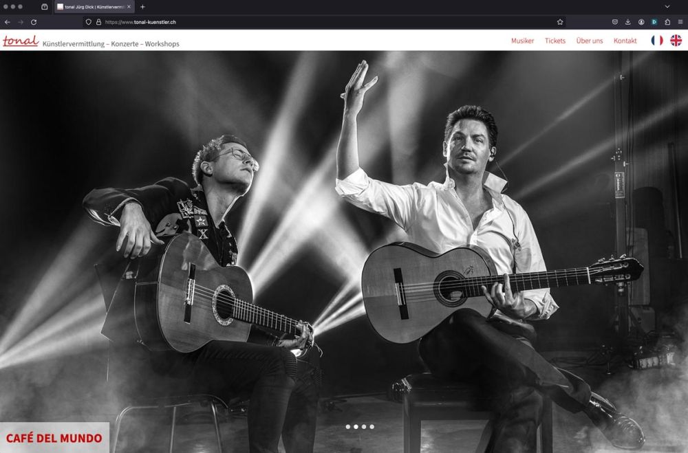 Screenshot Startseite mit Bild von Cafe del Mundo