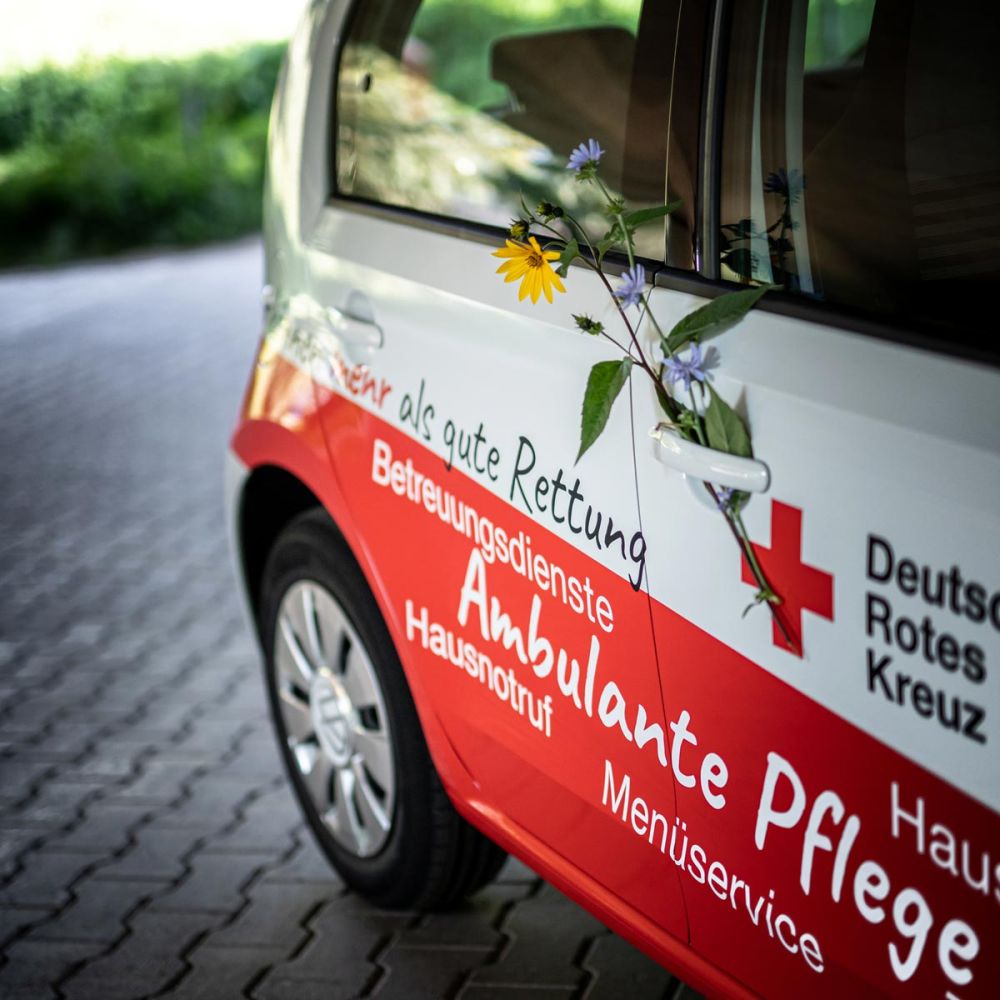 Fahrzeugbeschriftung DRK Mosbach
