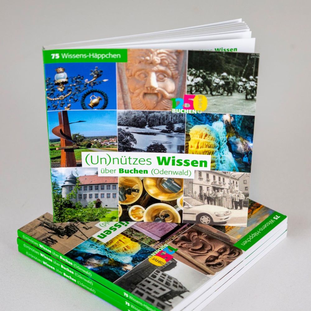 Unnützes Wissen Büchlein aufgestellt