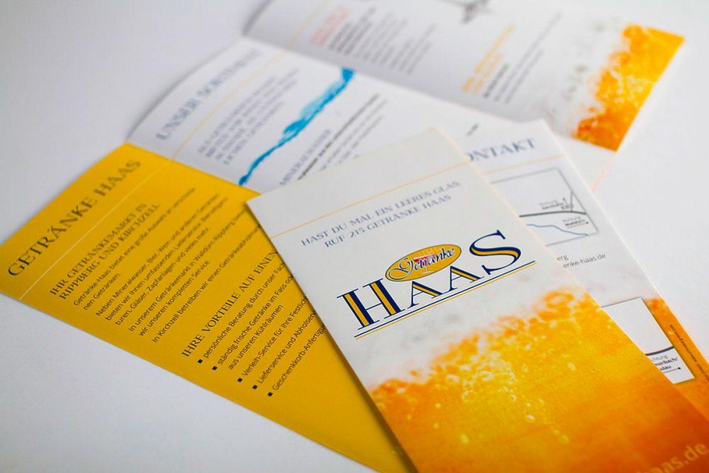 Dreiteilige Faltflyer für Getränke Haas