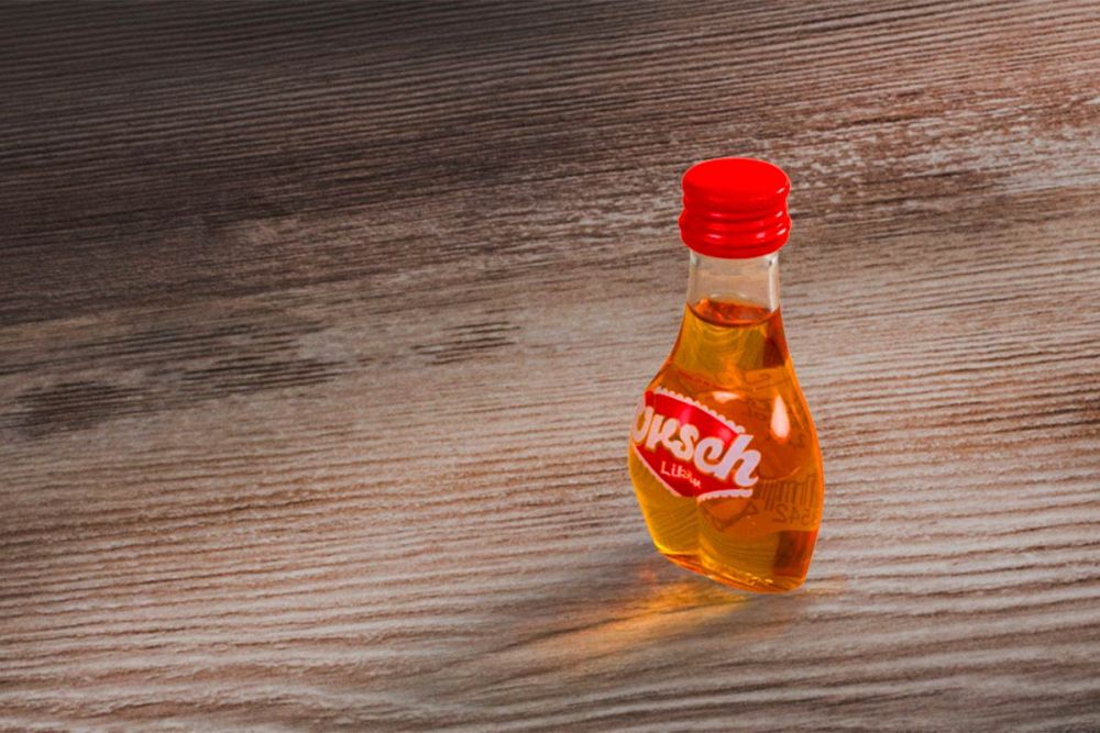 Einzelner orangener Orsch Shot