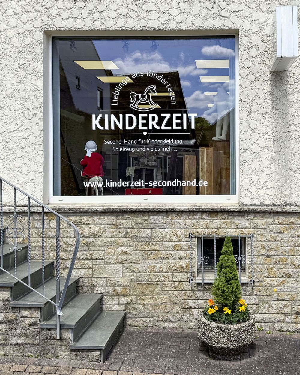 Kinderzeit Außenbeklebung