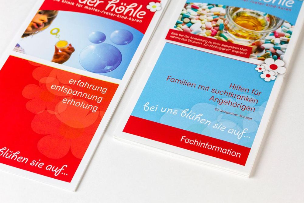 Flyer im Corporate Design des Gesundheitszentrums an der Höhle