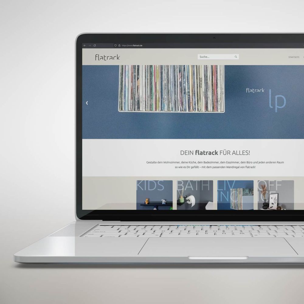 Flatrack Shop auf einem Laptop