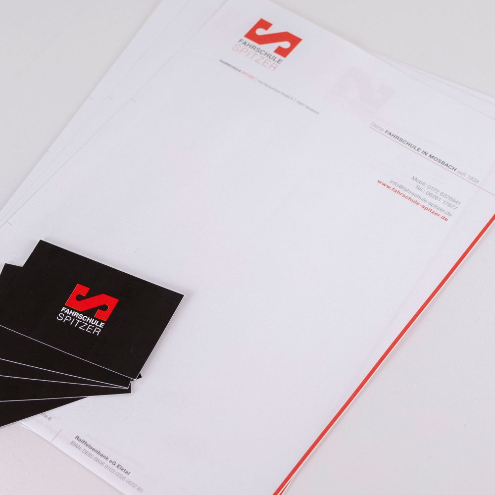 Briefpapier und Visitenkarten für Fahrschule Spitzer