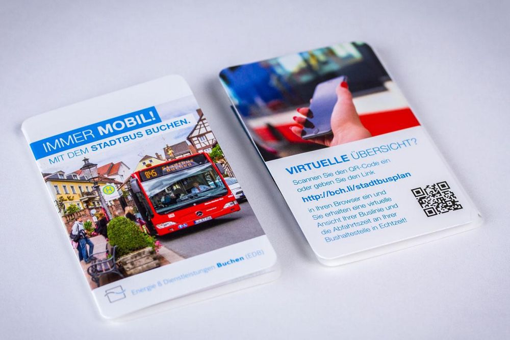 Faltbarer Stadtbusplan in Checkkartenformat