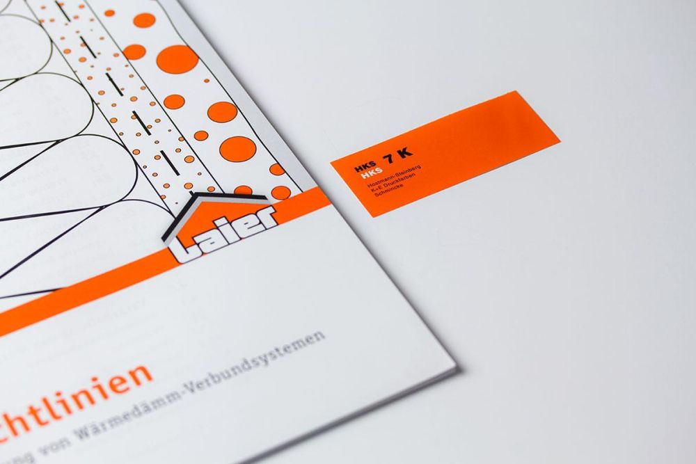 Richtlinien und Visitenkarten für Laier