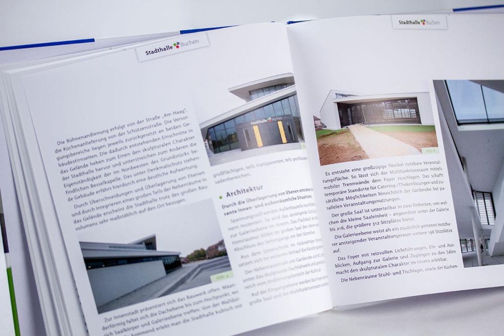 Seiten aus dem Buch zur Stadthalle Buchen