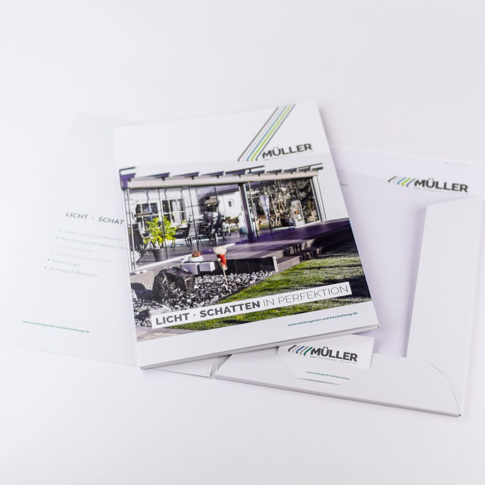 Flyer, Visitenkarte und Mappe für Müller GmbH