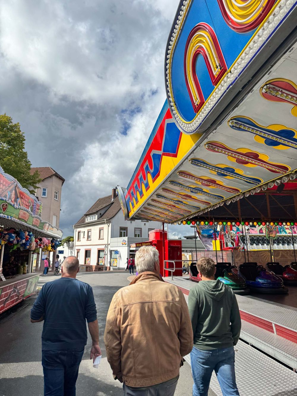 Team auf dem Schützenmarkt