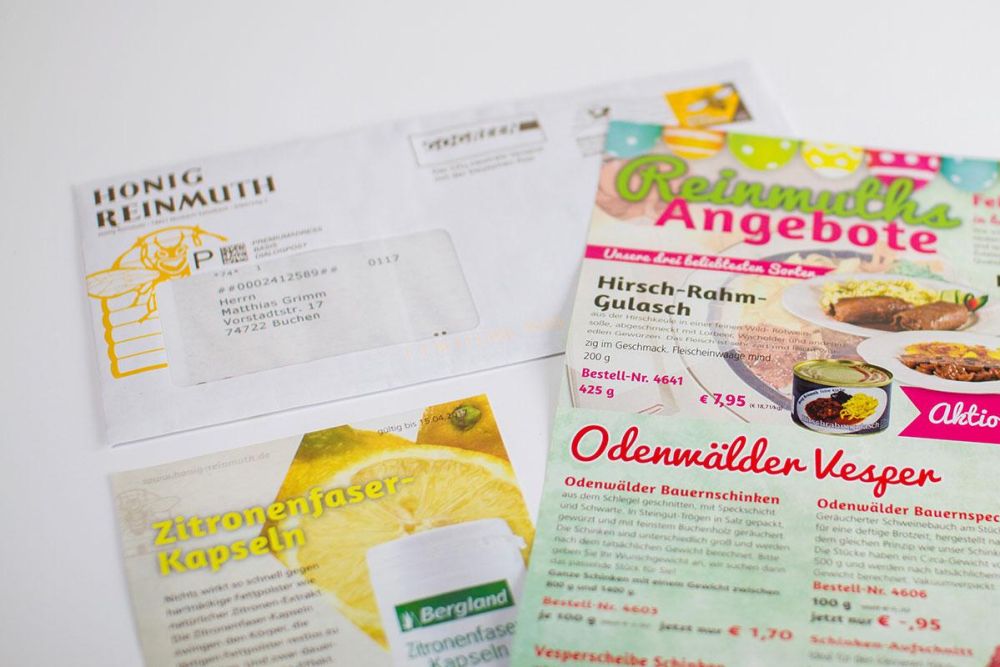 Angebotsflyer und Briefumschläge in neuem Corporate Design