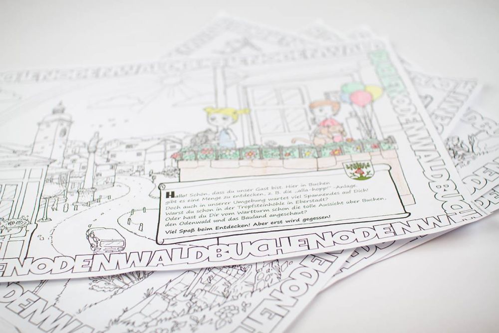 Platzsets mit Buchen-Motiven und kurzem Text