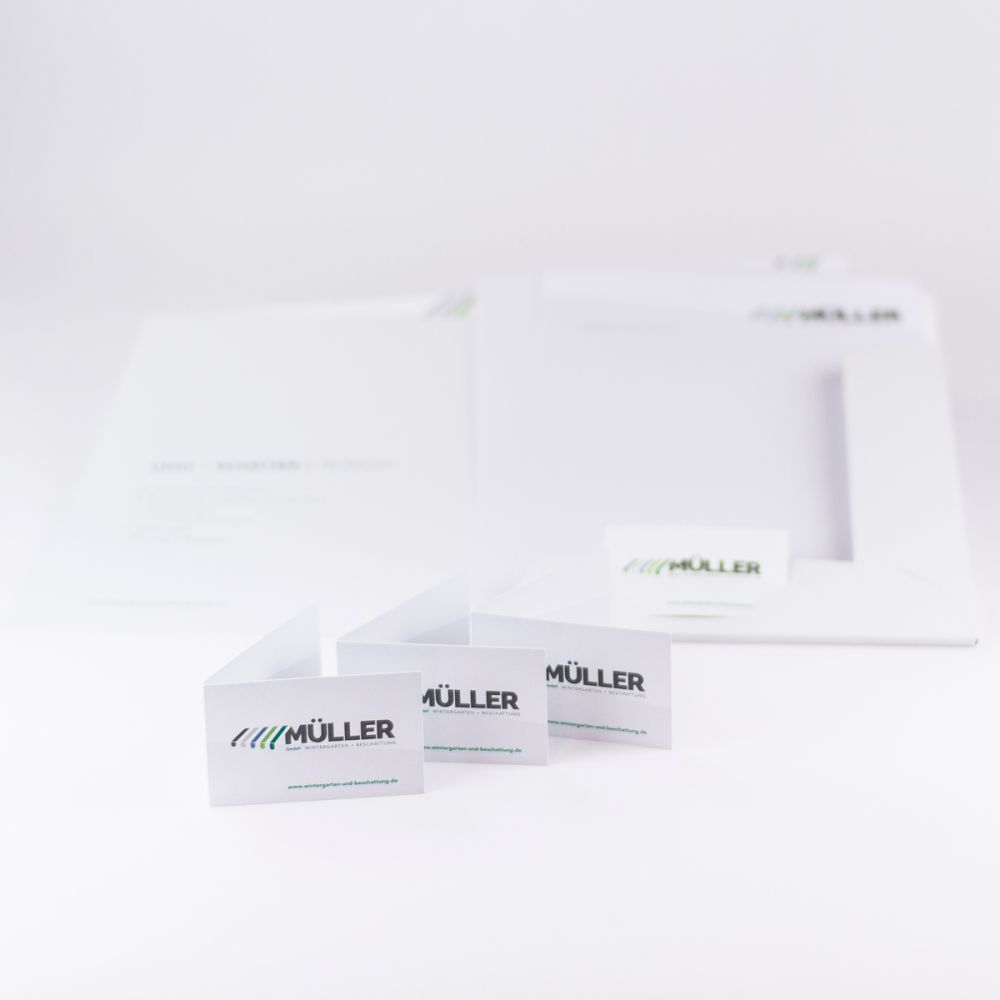 Visitenkarten und Papiermappen für Müller GmbH