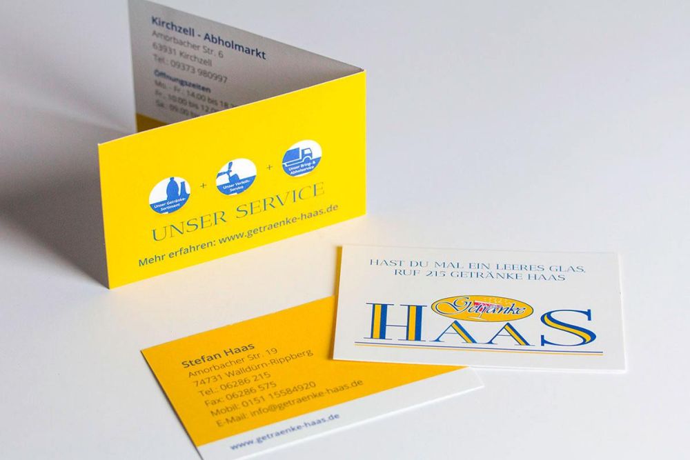 Einfache und Klappvisitenkarten für Getränke Haas